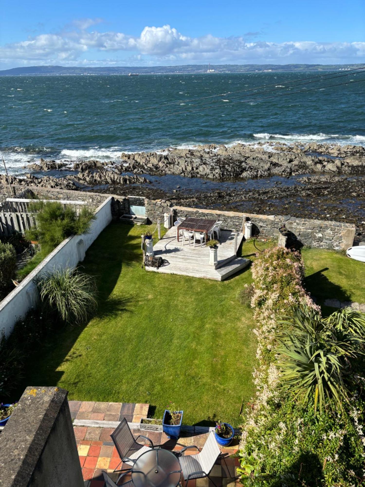 Splash Cottage Beach House With Sea Lapping Garden Bangor  Exterior foto