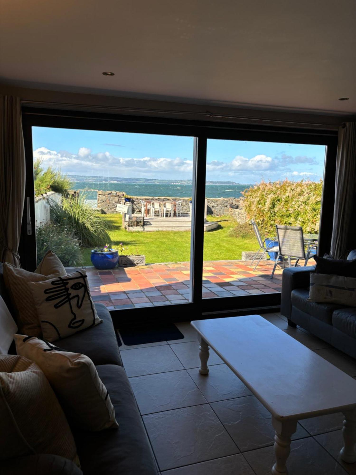 Splash Cottage Beach House With Sea Lapping Garden Bangor  Exterior foto