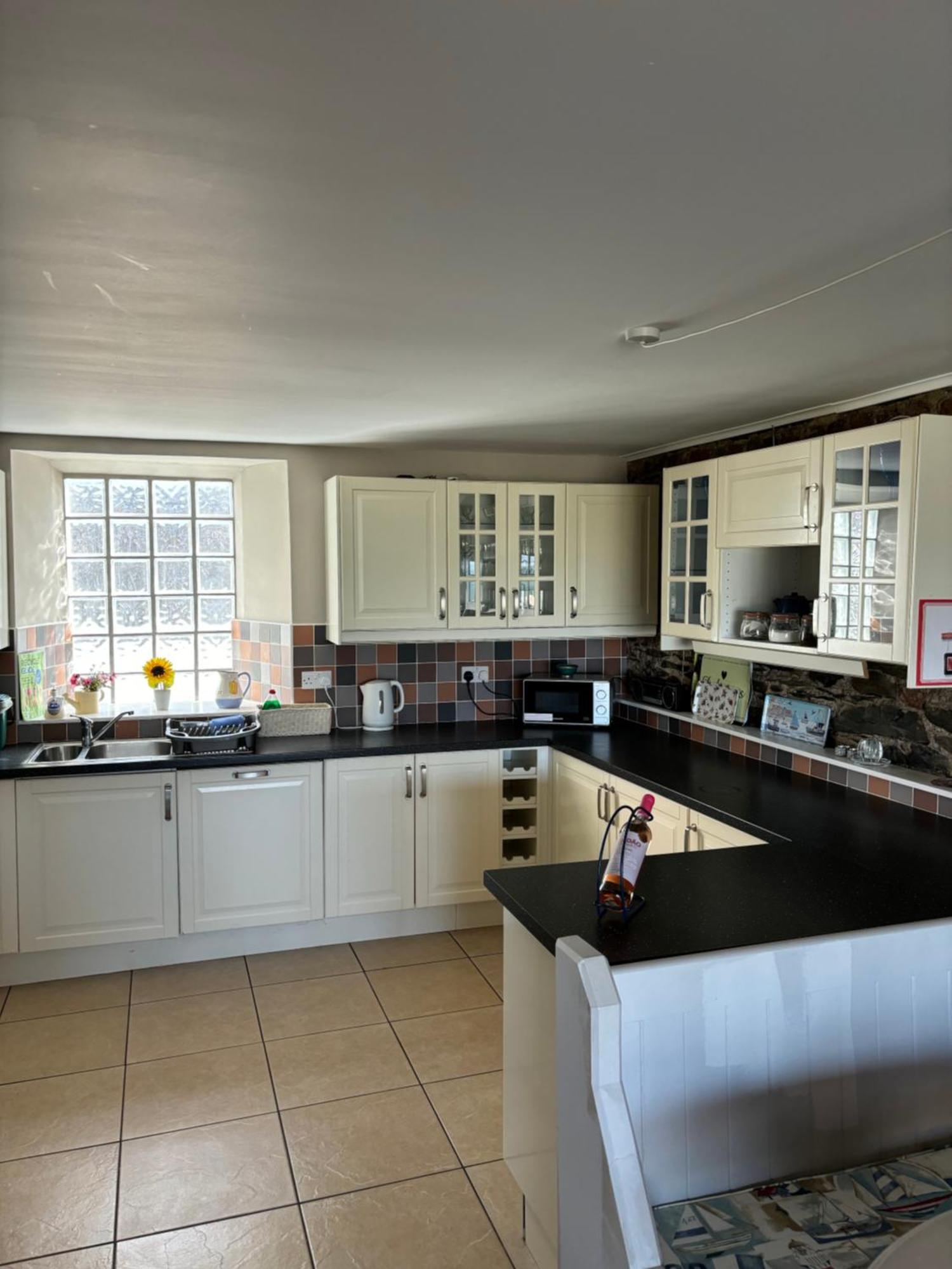 Splash Cottage Beach House With Sea Lapping Garden Bangor  Exterior foto
