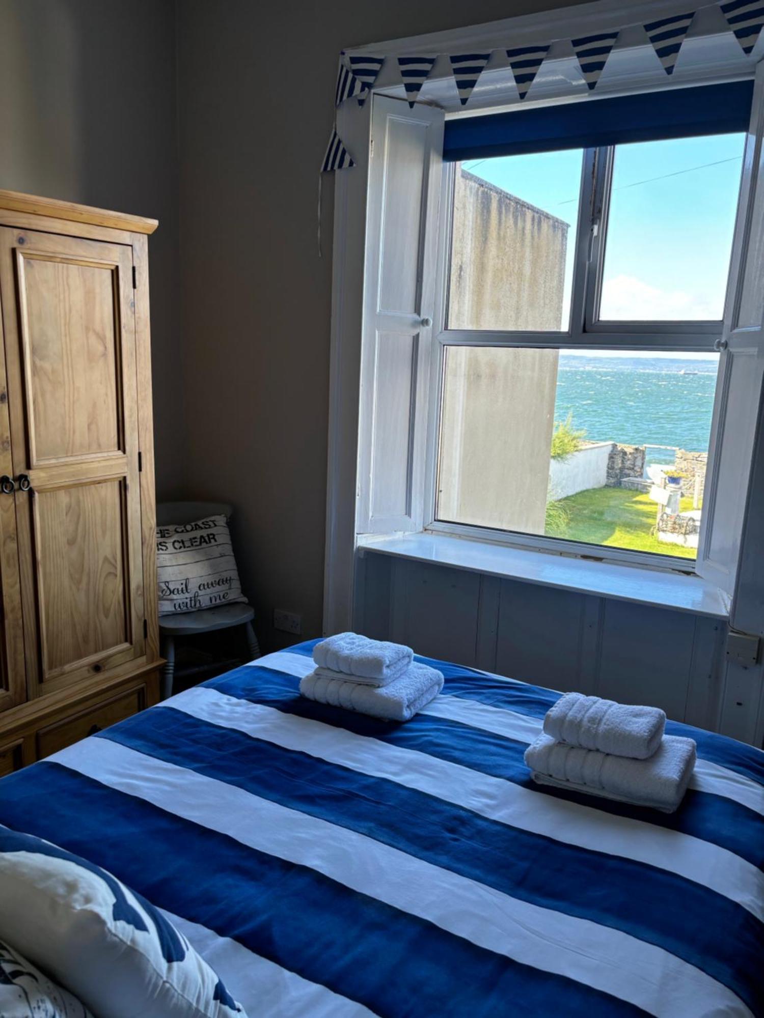 Splash Cottage Beach House With Sea Lapping Garden Bangor  Exterior foto