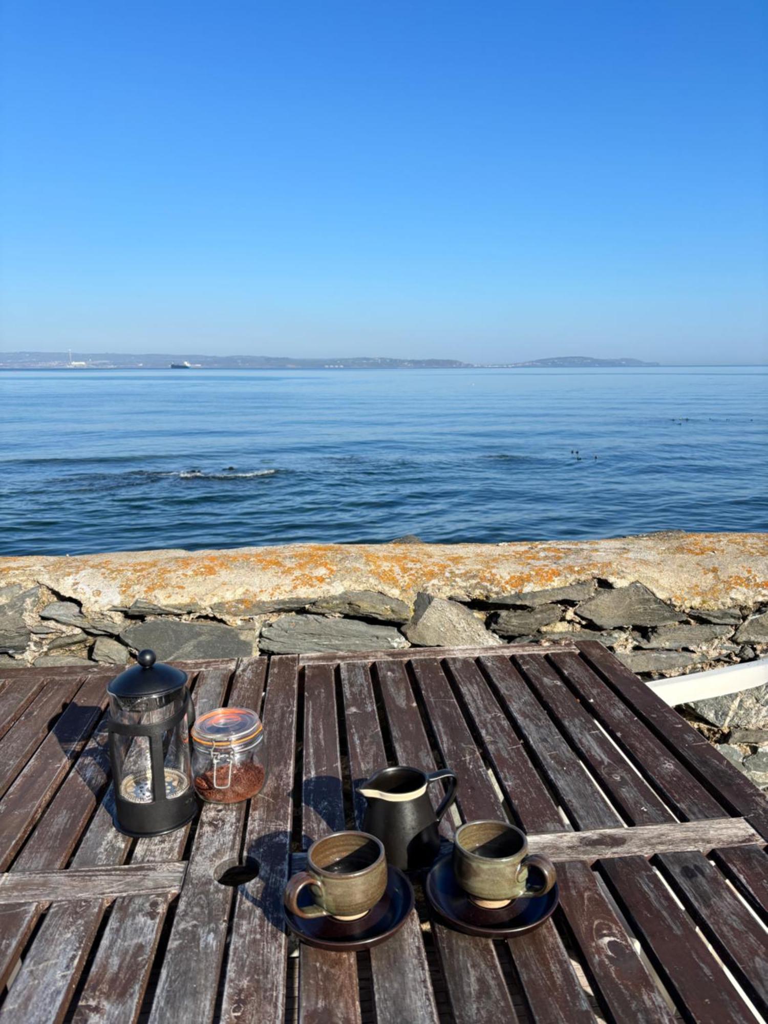 Splash Cottage Beach House With Sea Lapping Garden Bangor  Exterior foto